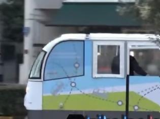 Φωτογραφία για Γιατί το λεωφορείο χωρίς οδηγό ξέφυγε από την πορεία του; Το ΠΕΙΡΑΜΑ μπροστά στην κάμερα για το πόσο ασφαλές είναι! [video]