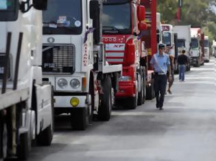 Φωτογραφία για Άρχισαν τα καψόνια: Πάνω από 1.200 φορτηγά με Τουρκικά προϊόντα έχουν αποκλειστεί έξω από τη Ρωσία...