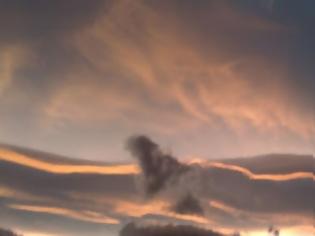 Φωτογραφία για Πρωτοφανείς σύννεφα στα Τρίκαλα. Θυμίζει την Αποκάλυψη του Ιωάννη [photos]