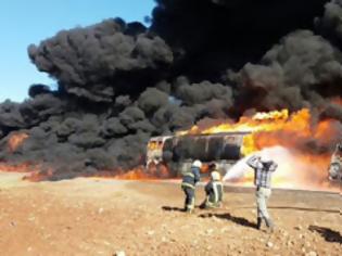 Φωτογραφία για ΝΤΟΚΟΥΜΕΝΤΟ: Ρωσικά μαχητικά πλήττουν φορτηγά με πετρέλαιο τζιχαντιστών στη Συρία [video]