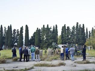 Φωτογραφία για Σήμαναν συναγερμό χτυπώντας τις καμπάνες για να διώξουν μηχανήματα του Στρατού στην ΚΩ