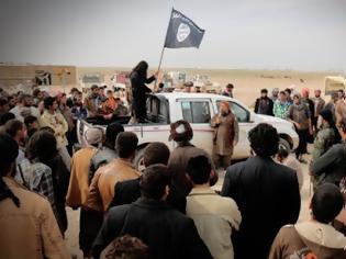Φωτογραφία για Το Ισλαμικό Κράτος έσχισε δημοσιογράφο σε δύο κομμάτια, κάθετα!