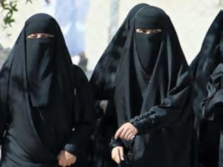 Φωτογραφία για Εννιά πράγματα που ακόμη δεν μπορεί να κάνει μία γυναίκα στη Σ. Αραβία