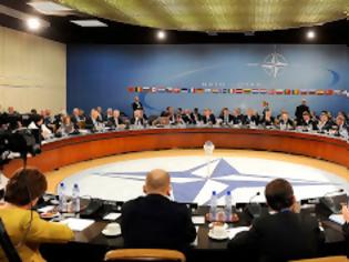 Φωτογραφία για Τι λες τώρα! Το ΝΑΤΟ έβαλε Τούρκους σε υψηλόβαθμες θέσεις...