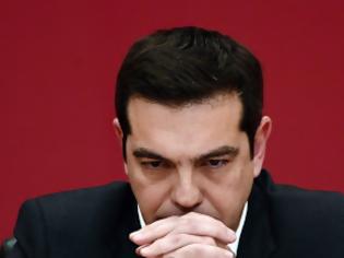 Φωτογραφία για Τι φοβάται ο Τσίπρας στο νέο πολυνομοσχέδιο με τα κόκκινα δάνεια;
