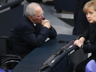 Φωτογραφία για Οι ευχαριστίες της Μέρκελ στον Σόιμπλε για την Ελληνική κρίση: Βοήθησε στην επιβολή των Γερμανικών θέσεων...