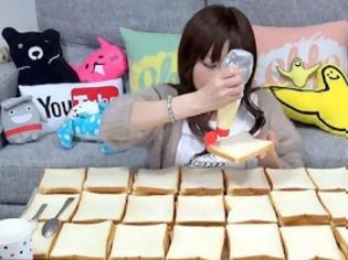 Φωτογραφία για Η μικροσκοπική Γιαπωνέζα που καταβροχθίζει 100 φέτες ψωμί!