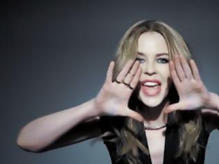 Φωτογραφία για Απίστευτη μεταμόρφωση! Δείτε την Kylie Minogue στα γυρίσματα του Galavant [photos]