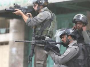 Φωτογραφία για Αίσχος: Ισραηλινοί στρατιώτες πυροβολούν καμήλα για... πλάκα! [video]