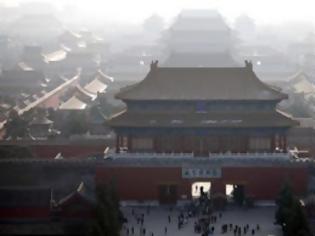 Φωτογραφία για Κίνα: Υψηλές πωλήσεις εμφιαλωμένου αέρα από τον Καναδά λόγω ρύπανσης