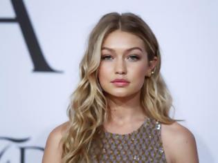 Φωτογραφία για Με ποιον έχει σχέση η GiGi Hadid; [photo]