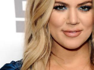 Φωτογραφία για Δείτε την Khloe Kardashian χωρίς μαγιό στην πισίνα... [photos]