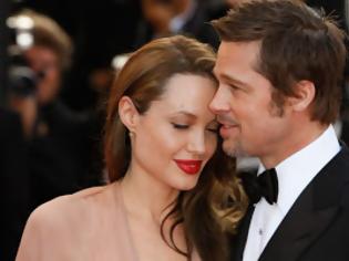Φωτογραφία για Πιο ευτυχισμένη από ποτέ η Angelina Jolie σε ρομαντικό ταξίδι με τον Brad Pitt [photos]