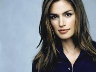 Φωτογραφία για Χαλαρώνοντας με τη Cindy Crawford! [photo]