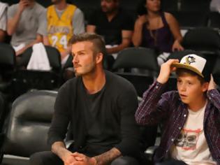 Φωτογραφία για Δείτε πώς εκδικήθηκε ο Brooklyn Beckham τον μπαμπά του στα social media! [photo]