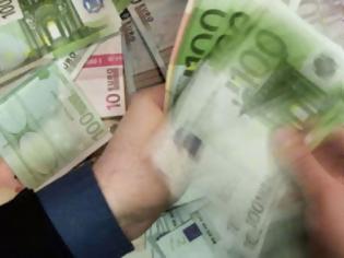 Φωτογραφία για Σαλαμίνα: Τραπεζικός έκλεψε δύο εκατ. ευρώ από 50 καταθέτες!