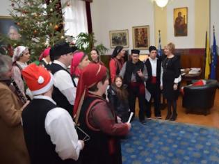 Φωτογραφία για Ευχές και Κάλαντα για το Νέο Έτος στην Υφυπουργό, Μαρία Κόλλια-Τσαρουχά