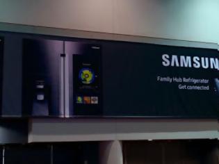 Φωτογραφία για Ψυγείο με τεράστια οθόνη αφής που διαφημίζει η Samsung στη CES 2016