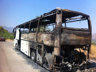 Φωτογραφία για Τραγωδία στην Κίνα: Εμπρηστής έκαψε λεωφορείο και σκότωσε πάνω από 14 άτομα...