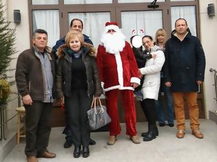 Φωτογραφία για Ευχές και δώρα από τον Σύλλογο Πολιτικών Υπαλλήλων ΥΠΕΘΑ Κεντρικής Μακεδονίας στην Πρωτοβουλία για το Παιδί