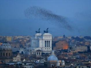Φωτογραφία για Ρώμη: «Κατακλυσμός» περιττωμάτων από εκατομμύρια αποδημητικά πτηνά