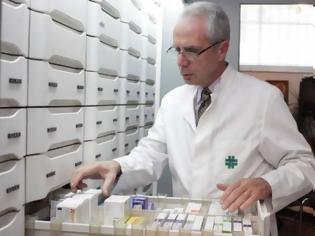 Φωτογραφία για Οι φαρμακοποιοί κάνουν «ποδαρικό» στο υπουργείο Υγείας