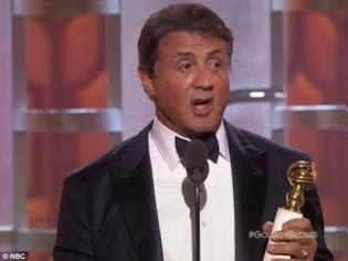 Φωτογραφία για Λύγισε ο Stallone στις Χρυσές Σφαίρες: Θέλω να ευχαριστήσω τον Ρόκυ, τον μόνο φίλο που είχα ποτέ...