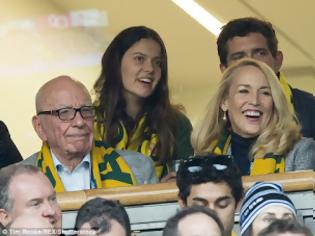 Φωτογραφία για Αρραβωνιάστηκε ο 84χρονος Rupert Murdoch την αγαπημένη του Jerry Hall! [photos]