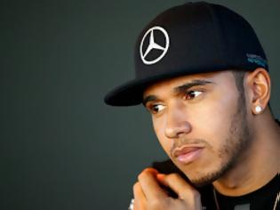 Φωτογραφία για Αυτή είναι η νέα σχέση του Lewis Hamilton... [photos]