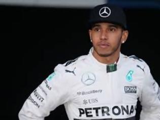 Φωτογραφία για Θα πάθετε πλάκα! Μπορεί ο Lewis Hamilton να οδηγάει για τη Mercedes αλλά προτιμάει την... [photos]