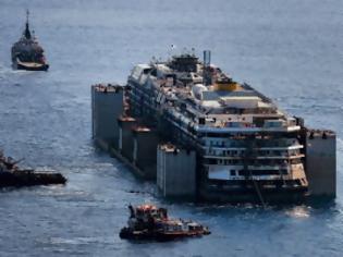 Φωτογραφία για Συγκλονιστικές εικόνες: Το Costa Concordia 2 χρόνια μετά...
