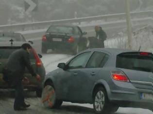 Φωτογραφία για Δυτ.Ελλάδα: Χιόνια, πολικές θερμοκρασίες και αλυσίδες σε Αχαϊα, Ηλεία, Αιτωλοακρνανία