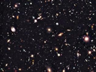 Φωτογραφία για Ο λαμπρότερος γαλαξίας κρύβει μαύρο «φίδι» στον κόρφο του
