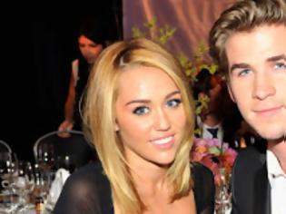 Φωτογραφία για Αυτή είναι η επανασύνδεση της χρονιάς: Η Miley Cyrus και ο Liam Hemsworth ετοιμάζονται να παντρευτούν!