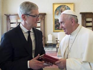 Φωτογραφία για Ο Πάπας αποκάλεσε τον Tim Cook θεόσταλτο