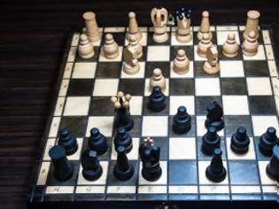 Φωτογραφία για Σ. Αραβία: Μουφτής απαγορεύει το σκάκι