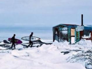 Φωτογραφία για Σέρφινγκ στη Σιβηρία τον χειμώνα για όσους αψηφούν τις πολικές θερμοκρασίες
