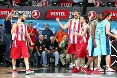 Στον τελικό ο Ολυμπιακός, νίκησε 68-64 τη Μπαρτσελόνα