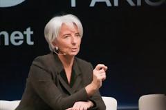 Μονόδρομος τα μνημόνια, λέει και η Λαγκάρντ