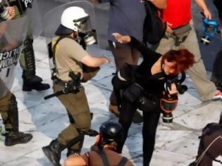 Φωτογραφία για Ένας στους δύο αστυνομικούς στην Αθήνα ψήφισε Χρυσή Αυγή