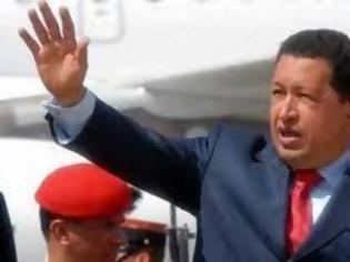 Φωτογραφία για Βενεζουέλα: Ο Τσάβες επέστρεψε στο Καράκας και ανακοίνωσε το τέλος και την επιτυχία της θεραπείας του στην Κούβα