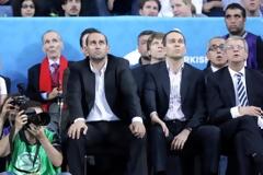 VIDEO: Η αποθέωση των νικητών στα αποδυτήρια