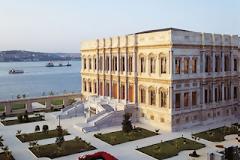 Η ΩΡΑ ΤΩΝ ΚΟΡΥΦΑΙΩΝ ΤΗΣ ΕΥΡΩΛΙΓΚΑΣ ΤΟ ΒΡΑΔΥ (21.00) ΣΤΟ «Ciragan Palace»
