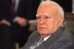 Κύριε Παπουλια δεν κάνεις τίποτα τόσα χρόνια, αναγνώστης αναλύει...