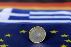 Το 78,1% των Ελλήνων θέλει παραμονή στο ευρώ