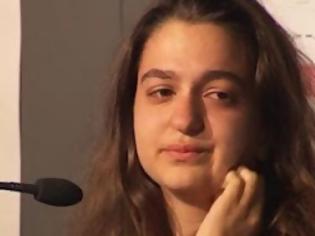 Φωτογραφία για Μαθήτρια ξέσπασε σε κλάματα μιλώντας για την Ελλάδα[ΒΙΝΤΕΟ]