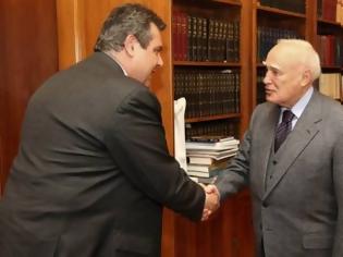 Φωτογραφία για Στον Πρόεδρο της Δημοκρατίας ο Π. Καμμένος