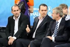 Η κούπα ανήκει στους προέδρους....