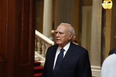 Νέα σύσκεψη πολιτικών αρχηγών -χωρίς τον Αλ.Τσίπρα- υπό τον Κ.Παπούλια