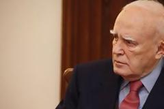 Πρόταση σε Παπούλια για κυβέρνηση τεχνοκρατών περιορισμένης θητείας